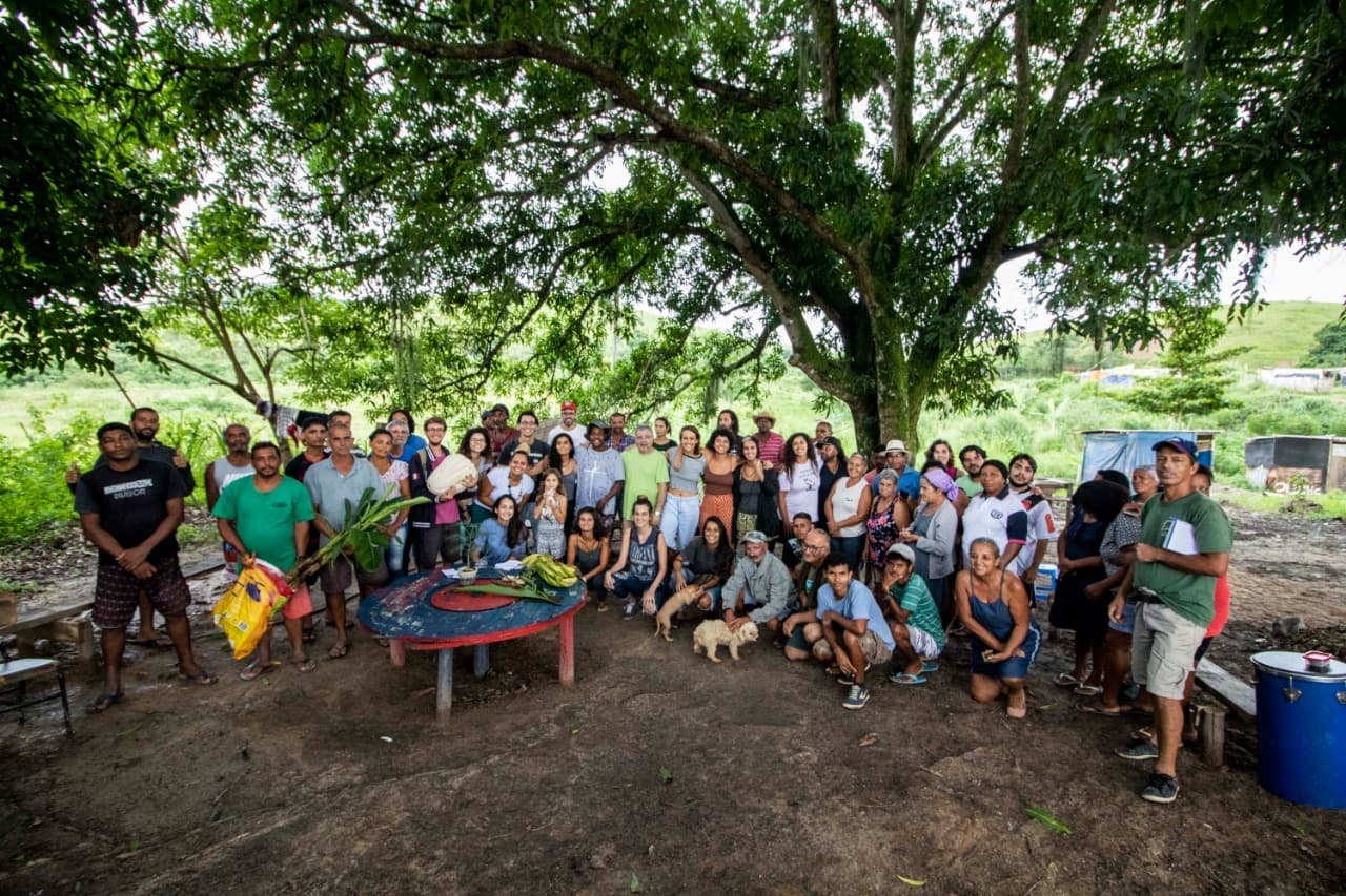 Toute l’équipe du Mouvement des Sans Terre au Brésil, partenaire du CCFD-Terre Solidaire pour la souveraineté alimentaire, et la lutte contre la faim et les inégalités